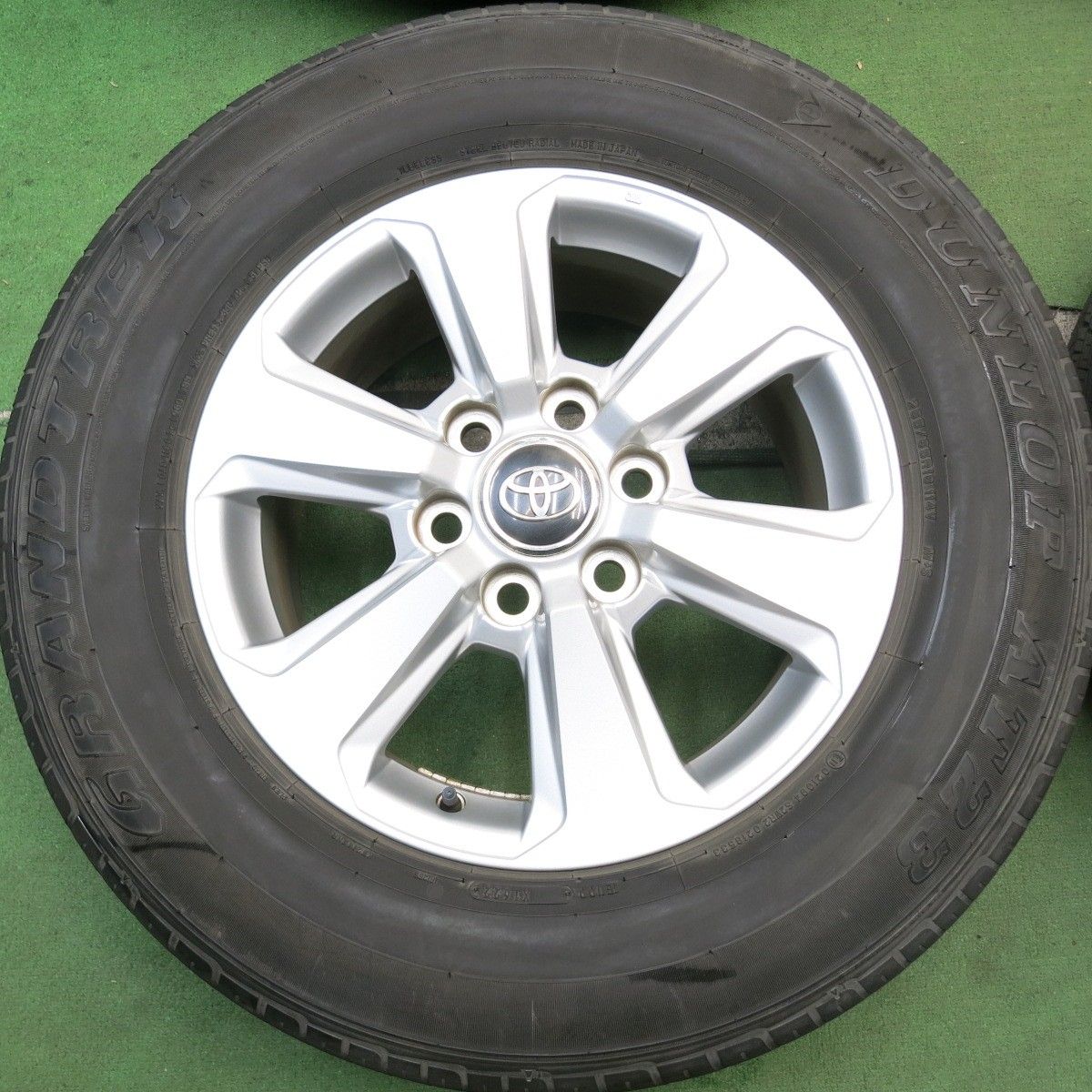 65R18 ダンロップ