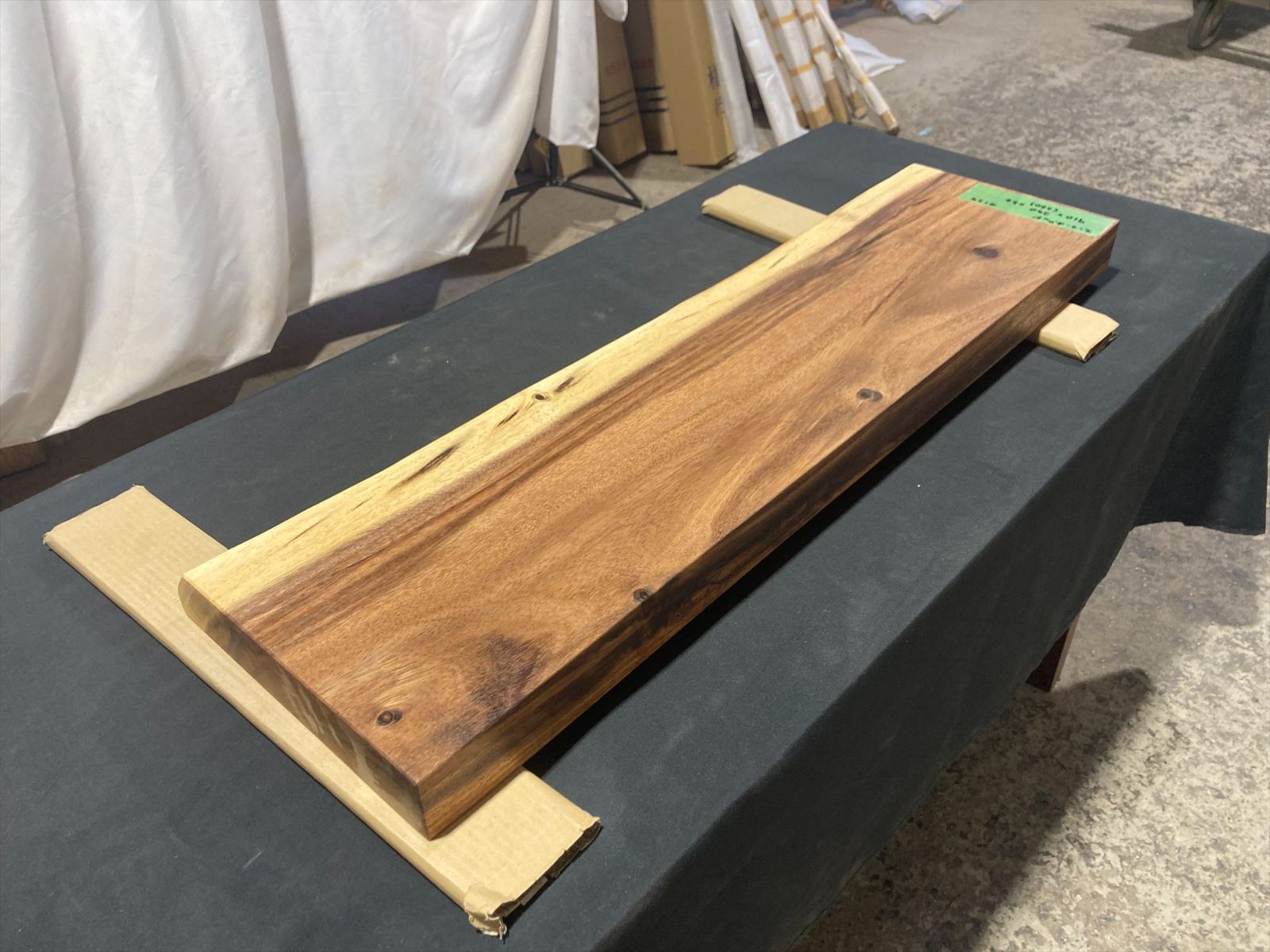 ショップ モンキーポッド4129 一枚板無垢 乾燥材 910x240x54mm