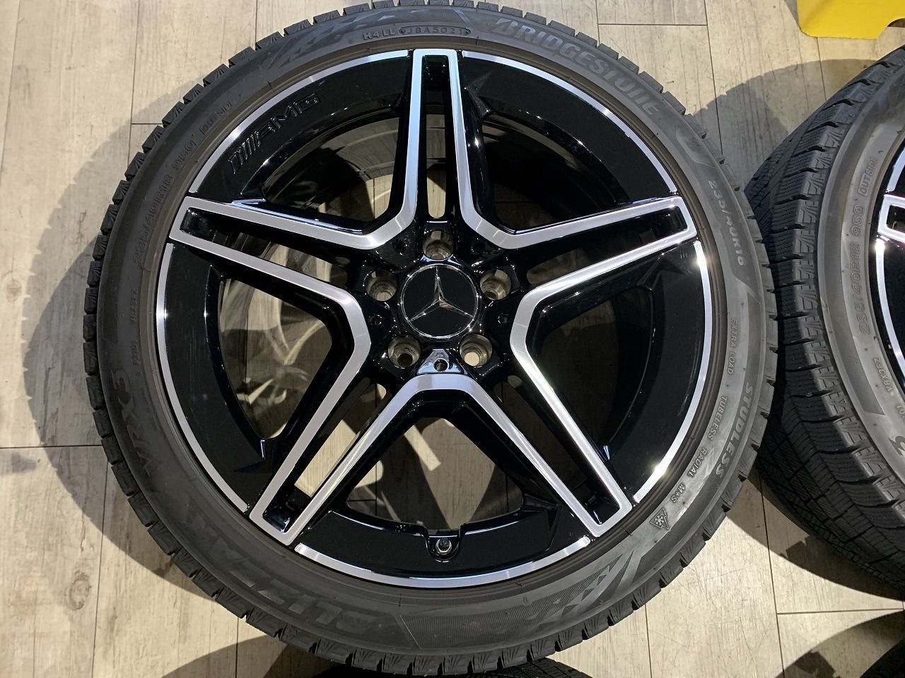 2411023】スタッドレス ベンツ Aクラス AMG 純正 ホイール 18