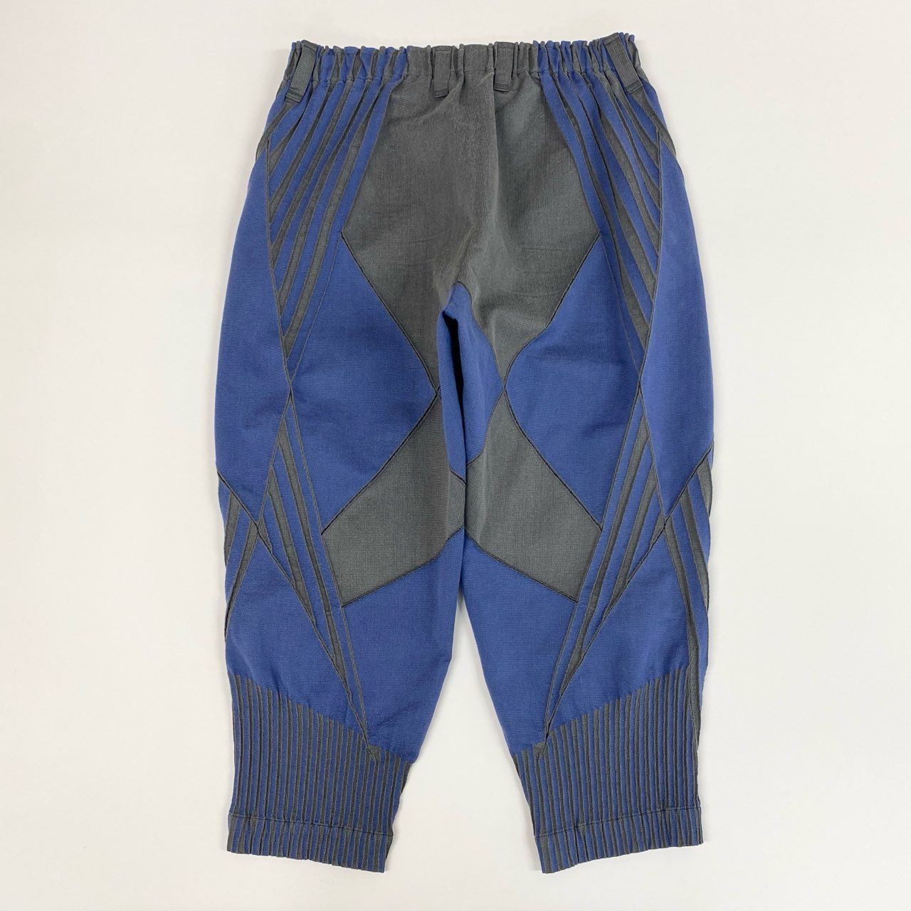 A-POC ABLE ISSEY MIYAKE パンツ ブルー A-POC ABLE ISSEY MIYAKE エイポック エイブル イッセイ ミヤケ