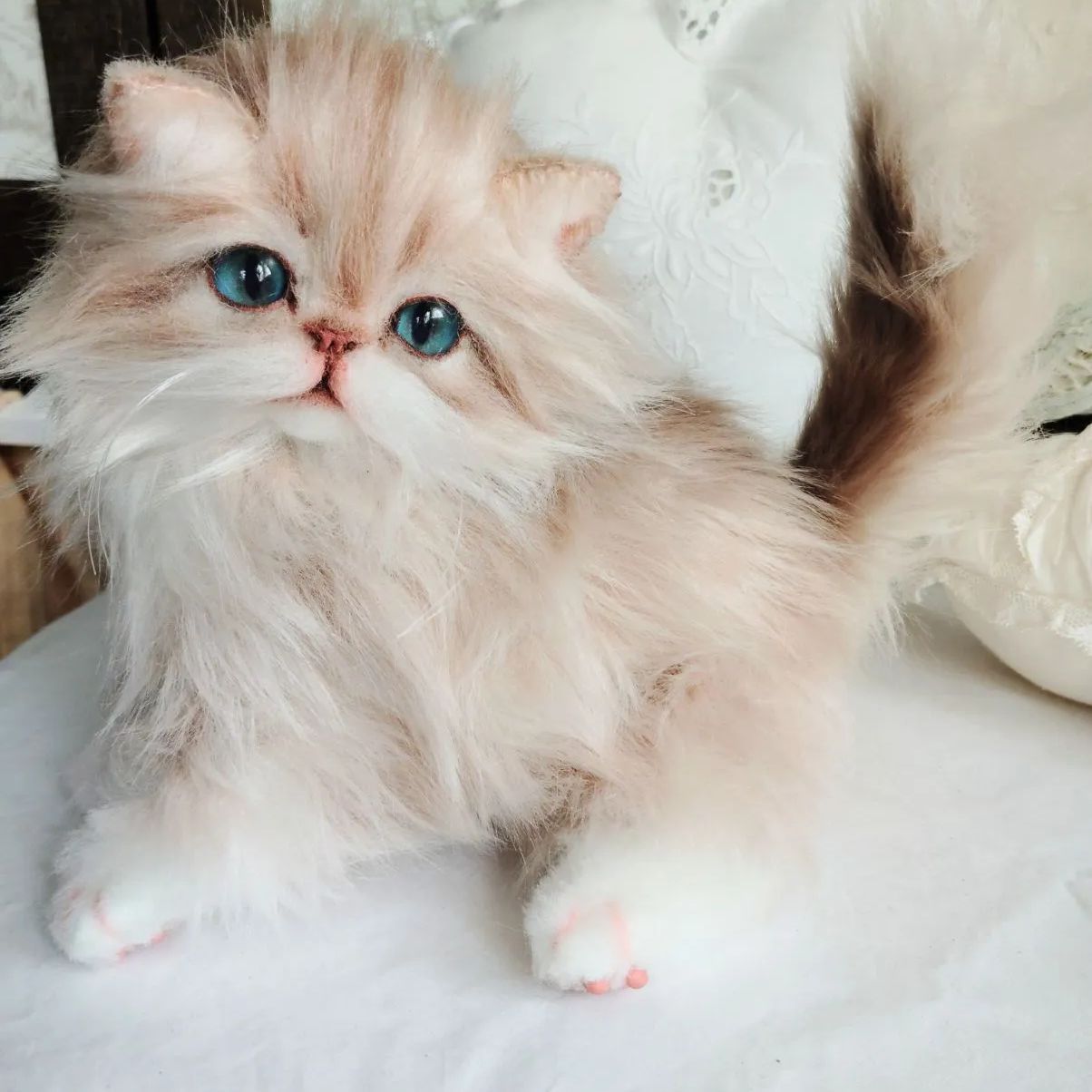 ミヌエット子猫ちゃん♡美人さん♡アートドール♡ぬいぐるみ♡大きめサイズ♡ 美人さん♡ミヌエット子猫ちゃん♡アートドール♡ぬいぐるみ♡大きめ