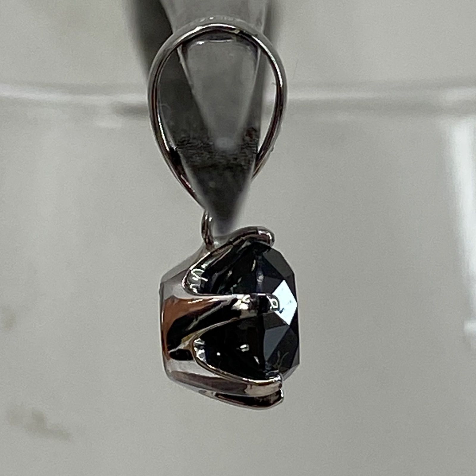 pt900 プラチナペンダント ブラックダイヤモンド 0.9ct - メルカリ