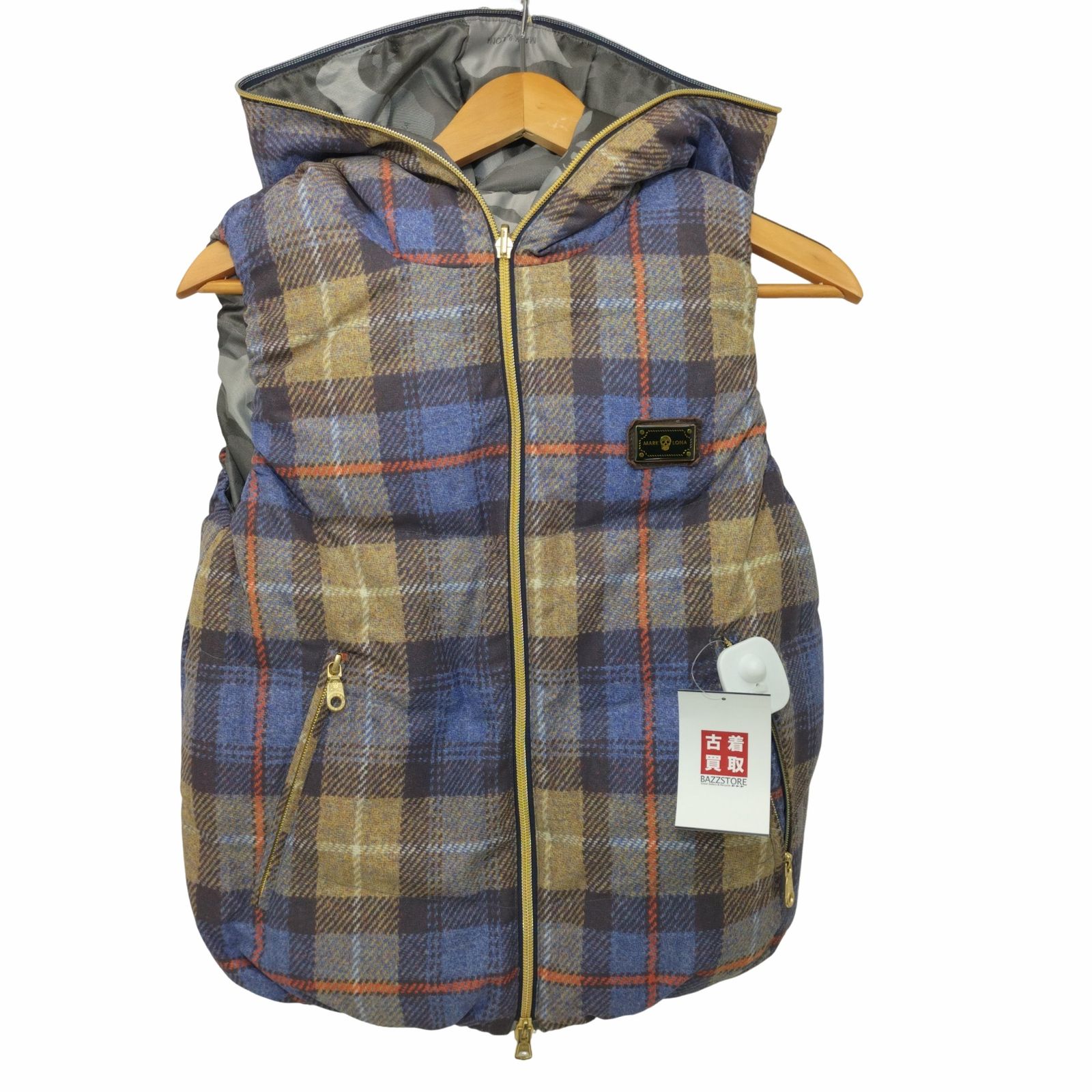 マークアンドロナ　ダウンベスト　カモフラ　S MARK\u0026LONA マークアンドロナ リバーシブル ダウンベスト フード付 スカル カモフラ チェック柄 グレー系 S ゴルフウェア レディース