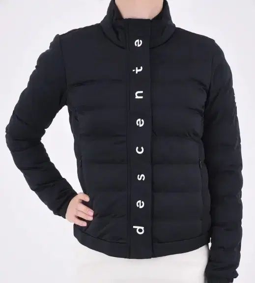 デサント₍DESCENTE ゴルフ 女性 M 軽量 ダウン アウター