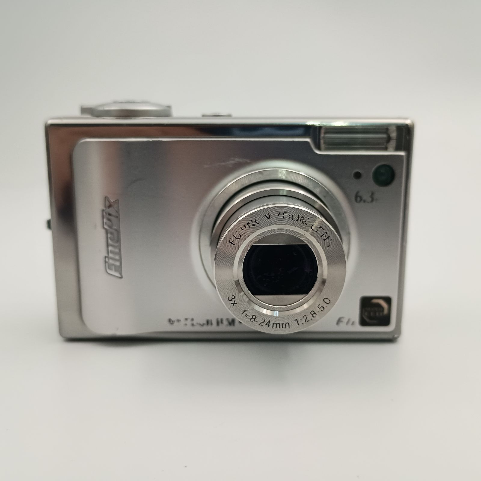 FUJIFILM FINEPIX F11 COMPACT DIGITAL CAMERA SILVER シルバー