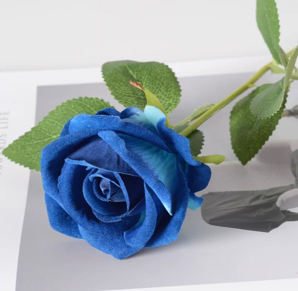 高品質アートフラワー薔薇6本セット シルクフラワー - メルカリ