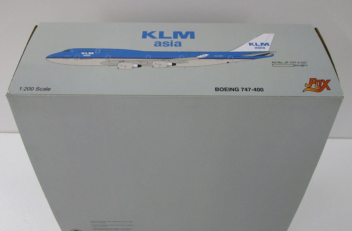 JFOX MODELS 1/200 B747-400 キャセイパシフィック航空 B-HUA