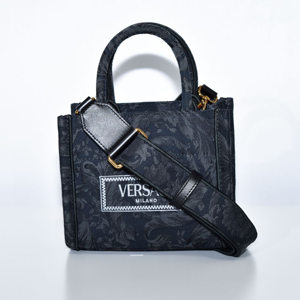 ヴェルサーチェ Versace ヴェルサーチ　スポーツバッグ　トートバッグ未使用 Versace ヴェルサーチェ オールオーバー トートバッグ | ブルー