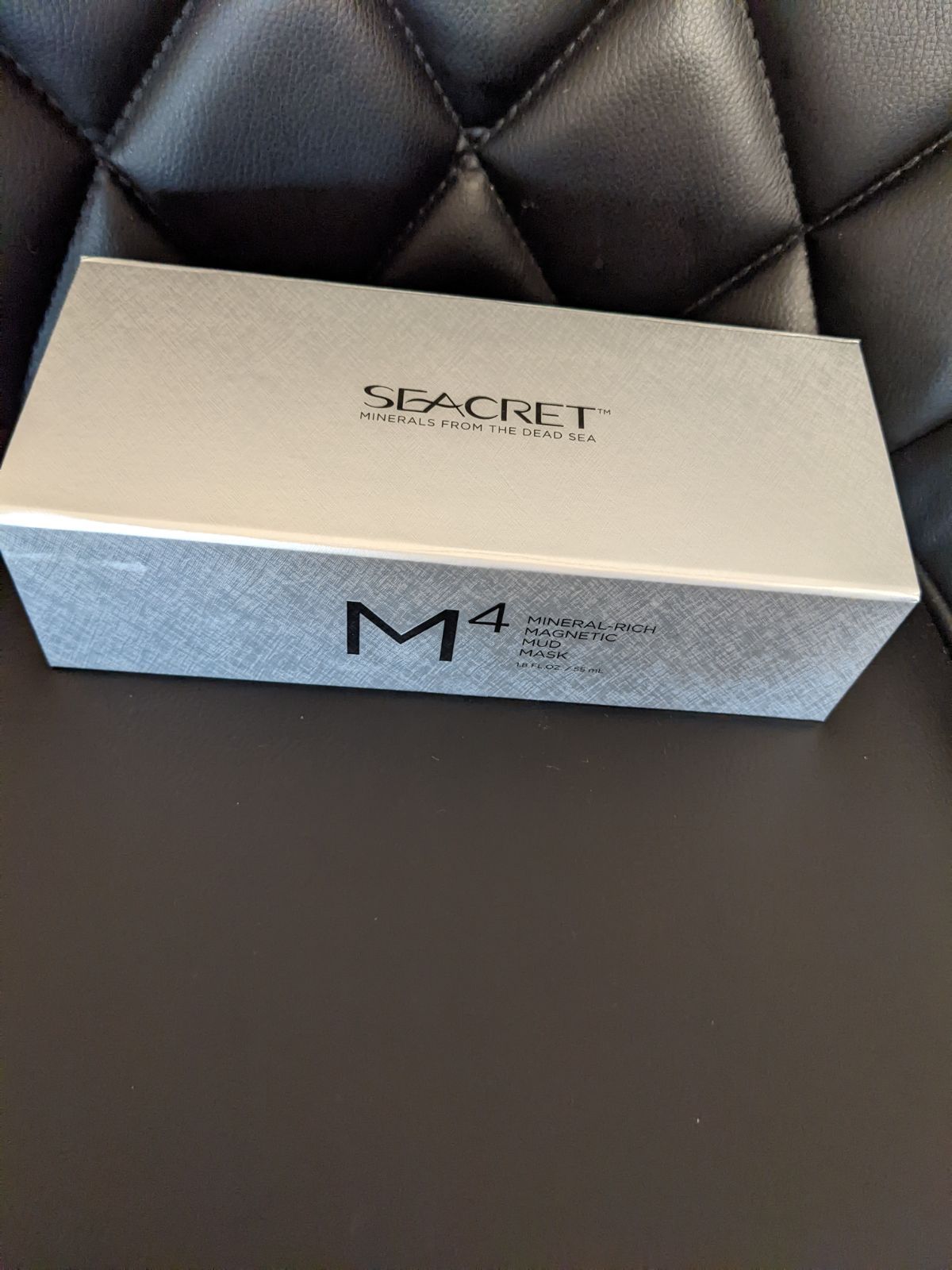 シークレット M4 ミネラルリッチ マグネティックマットマスク 訳あり