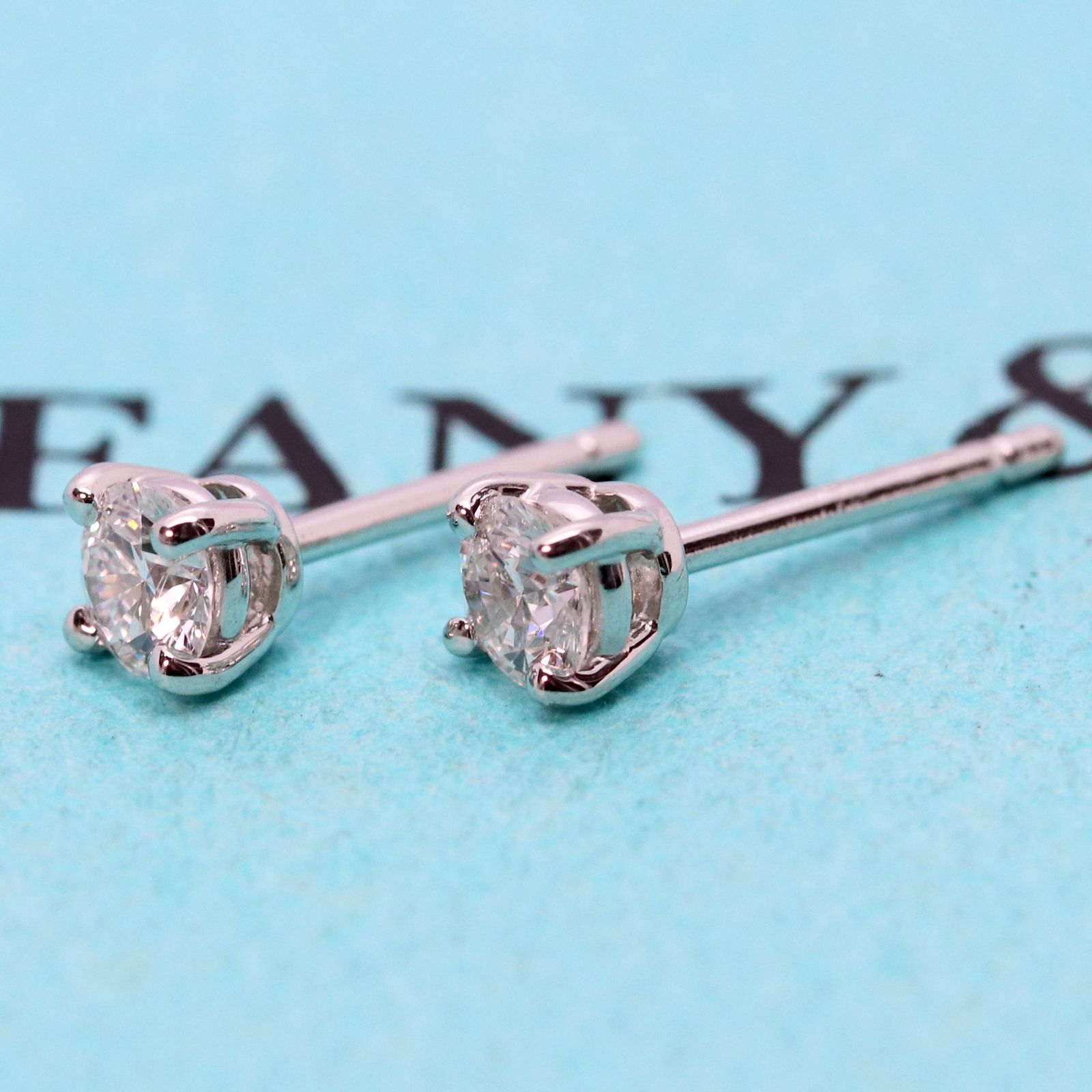 ティファニー プラチナ ソリティア ダイヤモンド ピアス/24-1157