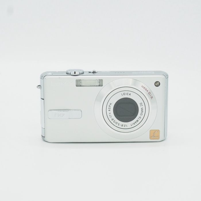 美品★元箱★CANON EF-M 28mm F3.5 IS STM#230570 美品☆元箱☆CANON EF-M 28mm F3.5 IS STM#230570 EF-