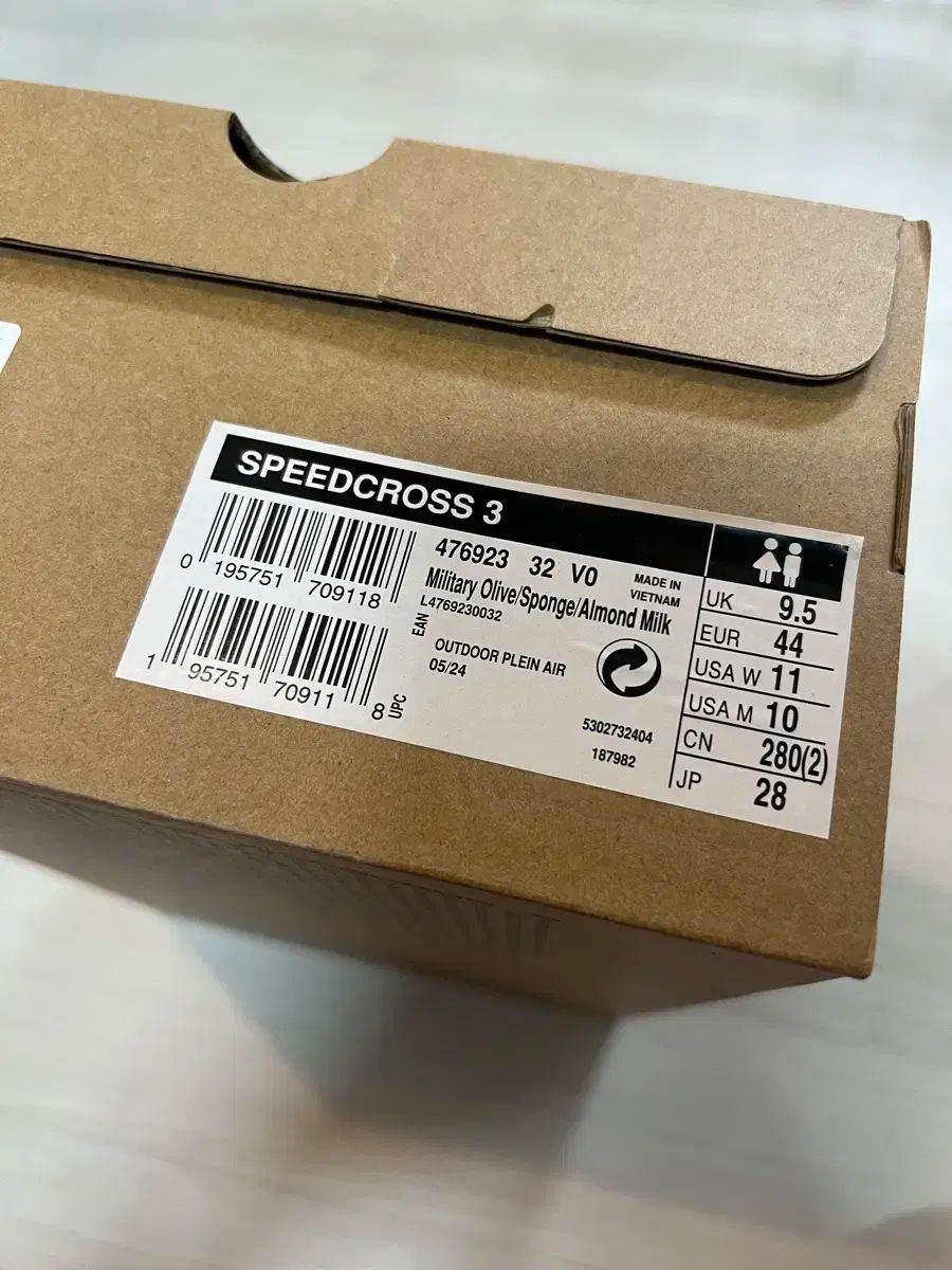 SALOMON サロモン