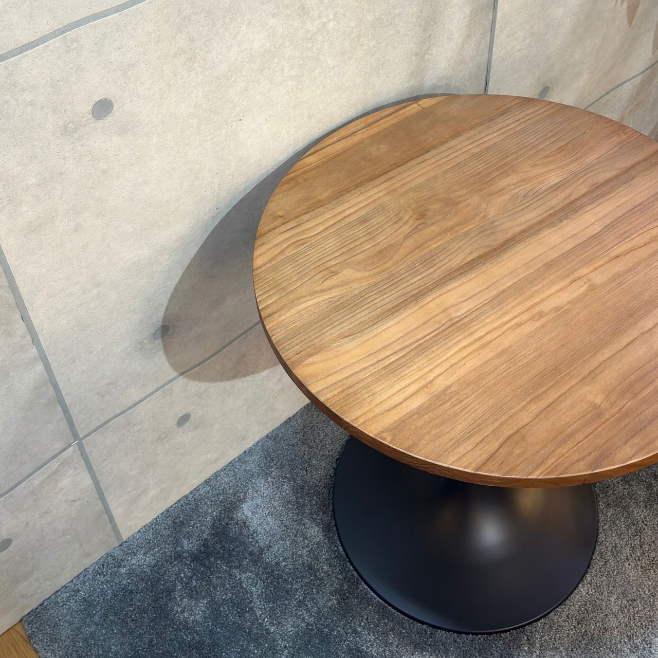 コーヒーテーブル