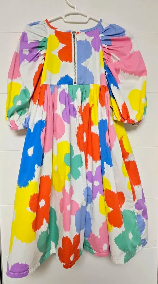 新品　ステラマッカートニーキッズ バタフライワンピース　5Y /定価4万円以上 ステラマッカートニーキッズ ワンピース - メルカリ