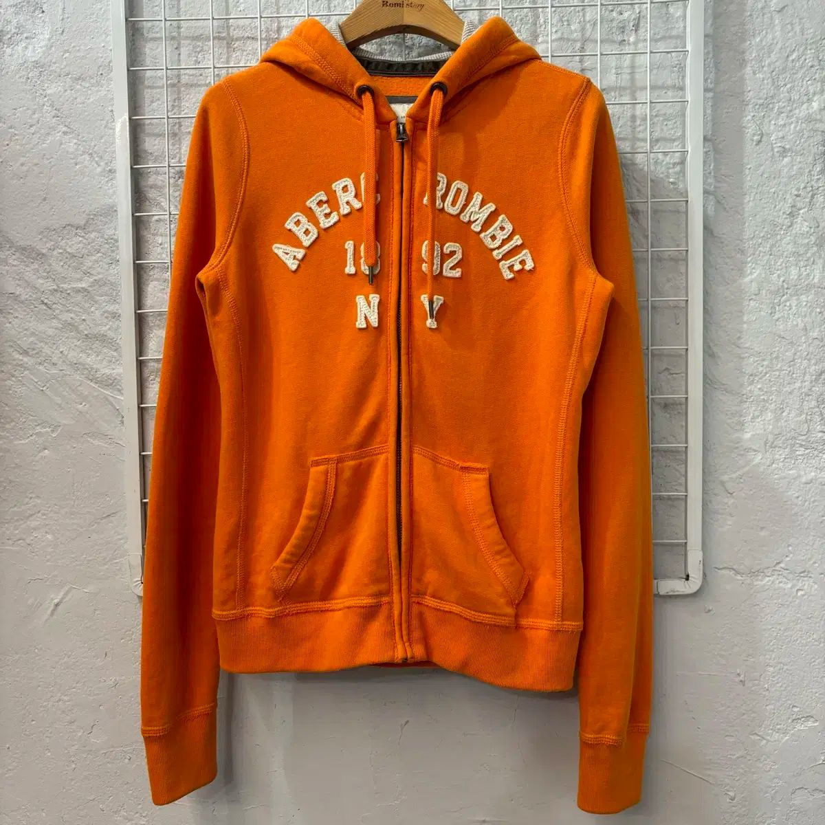 Abercrombie アバクロンビー y2k ヴィンテージ オレンジ ジップアップパーカー フード付き M