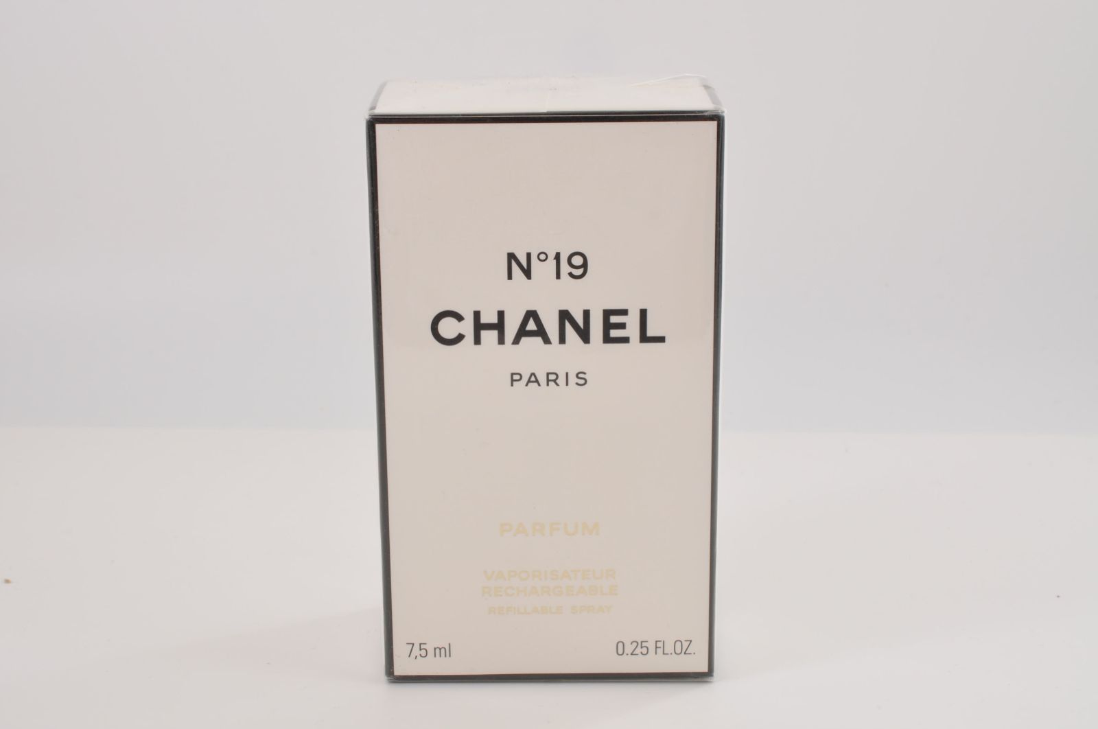 CHANEL シャネル No°19 PARFUM パルファム VAPORISATEUR