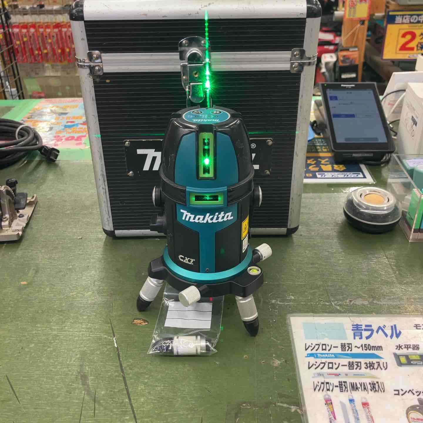 ジャンク品・低価格スタート】 マキタ 10.8V 充電式レーザ墨出し器 