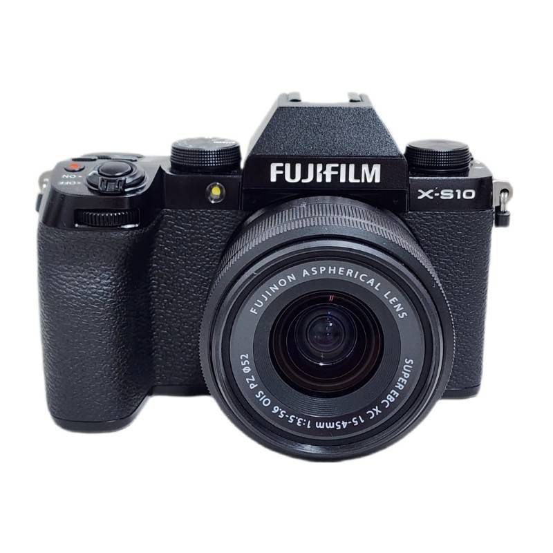 【美品】FUJIFILM X-S10 ミラーレス一眼 富士フイルム「X-S10」登場！ ボディ内手ブレ搭載の小型・軽量