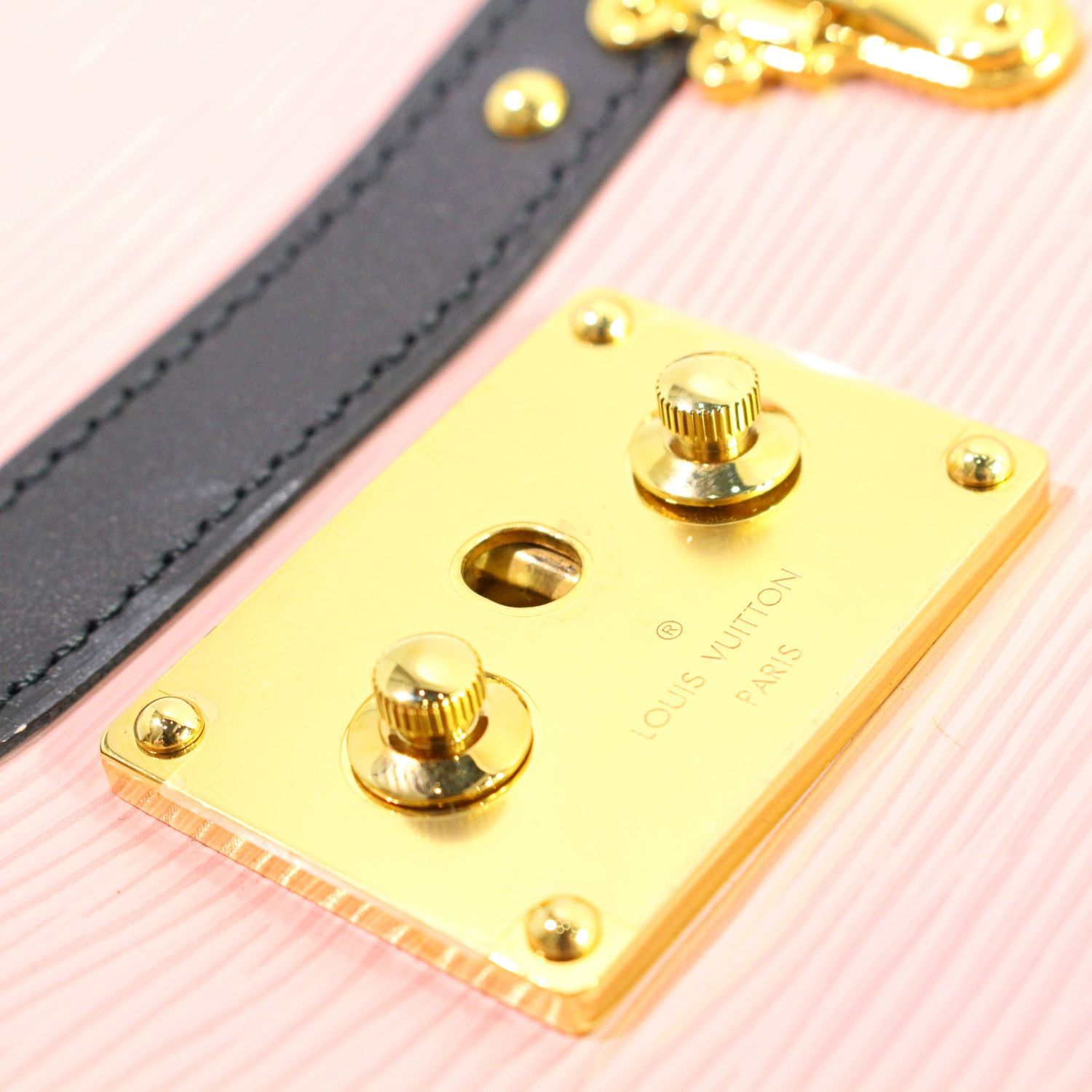 中古】 LOUIS VUITTON ルイ・ヴィトン M53191 トランククラッチ エピ  