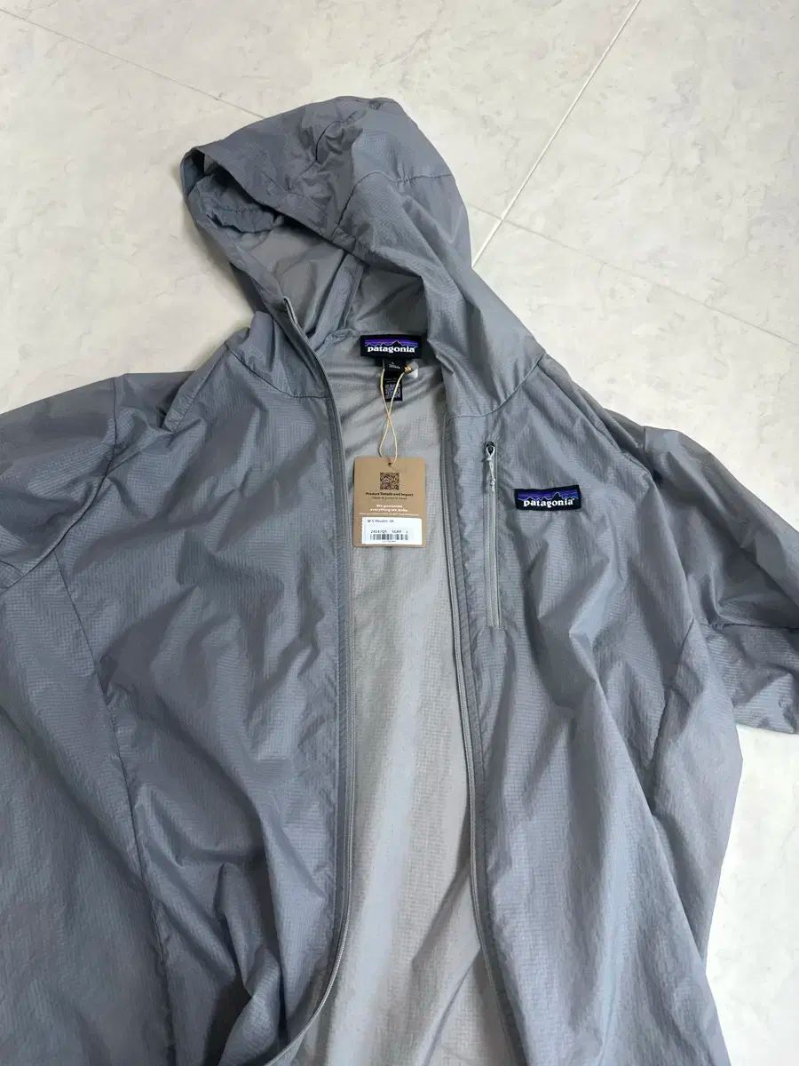 patagonia パタゴニア 女性用 フーディーニ ジャケット L