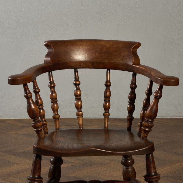 英国 クラシック スモーカーズボウ ウィンザーチェア エルム キャプテンチェア 肘掛け 91814 MARWIL-DEMENAGEMENTS_CH