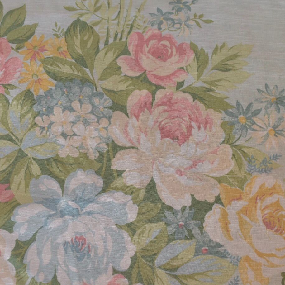 1m ローラアシュレイ チャールベリー ダックエッグ コットン生地 花柄