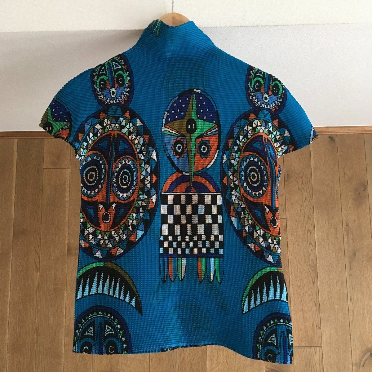 美品 me ISSEY MIYAKE ミー イッセイミヤケ トップスF MI53FK375 