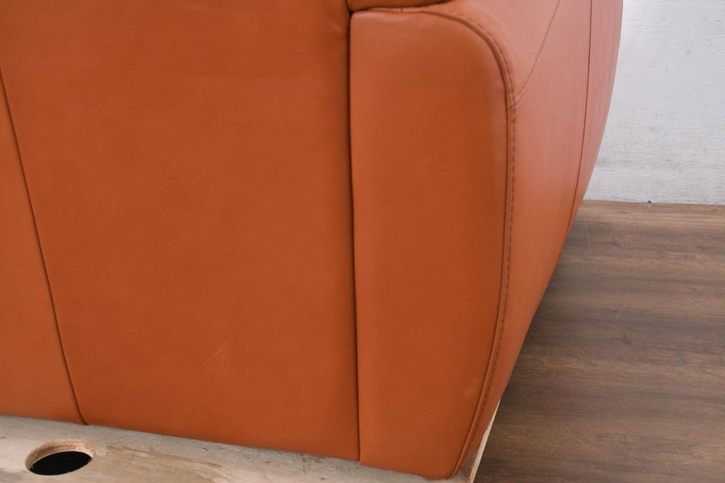GMDNS157○ IDC大塚家具 シングルソファ 本革 オレンジ 安楽椅子 取付