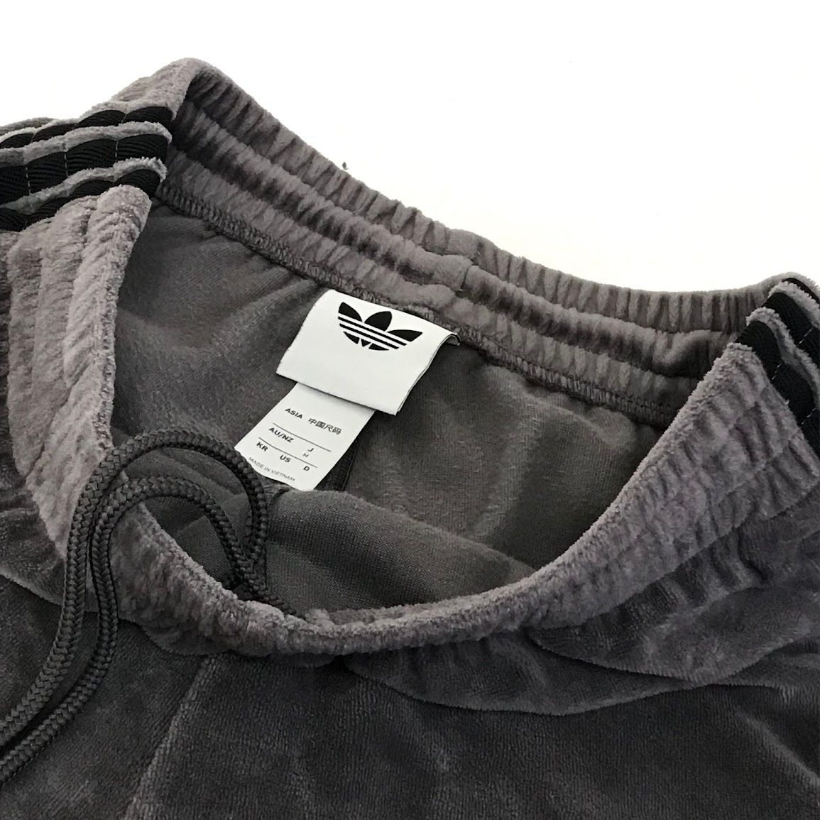 ベロアトラックパンツ