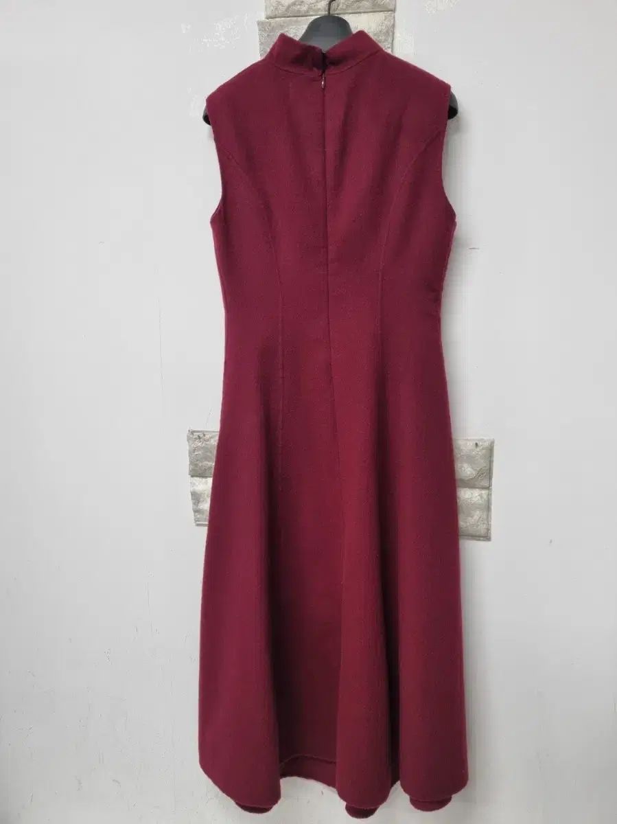 LUCKY CHOUETTE ラッキーシュエトゥ バーガンディ ウール フ ONE PIECE