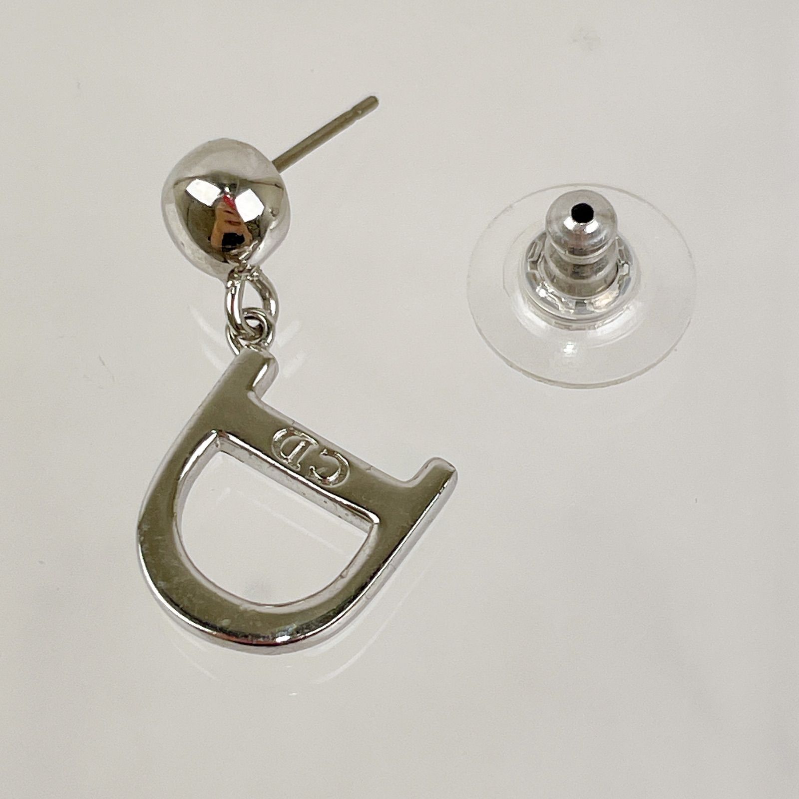 DIOR ピアス　（片方） その他294 Christian Dior ピアス 片方のみ D ロゴ シルバー