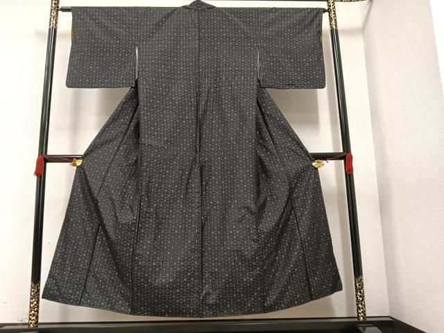 大島紬 幾何学文様 正絹 y621 大島紬 幾何学文様 正絹 y621 着物・浴衣