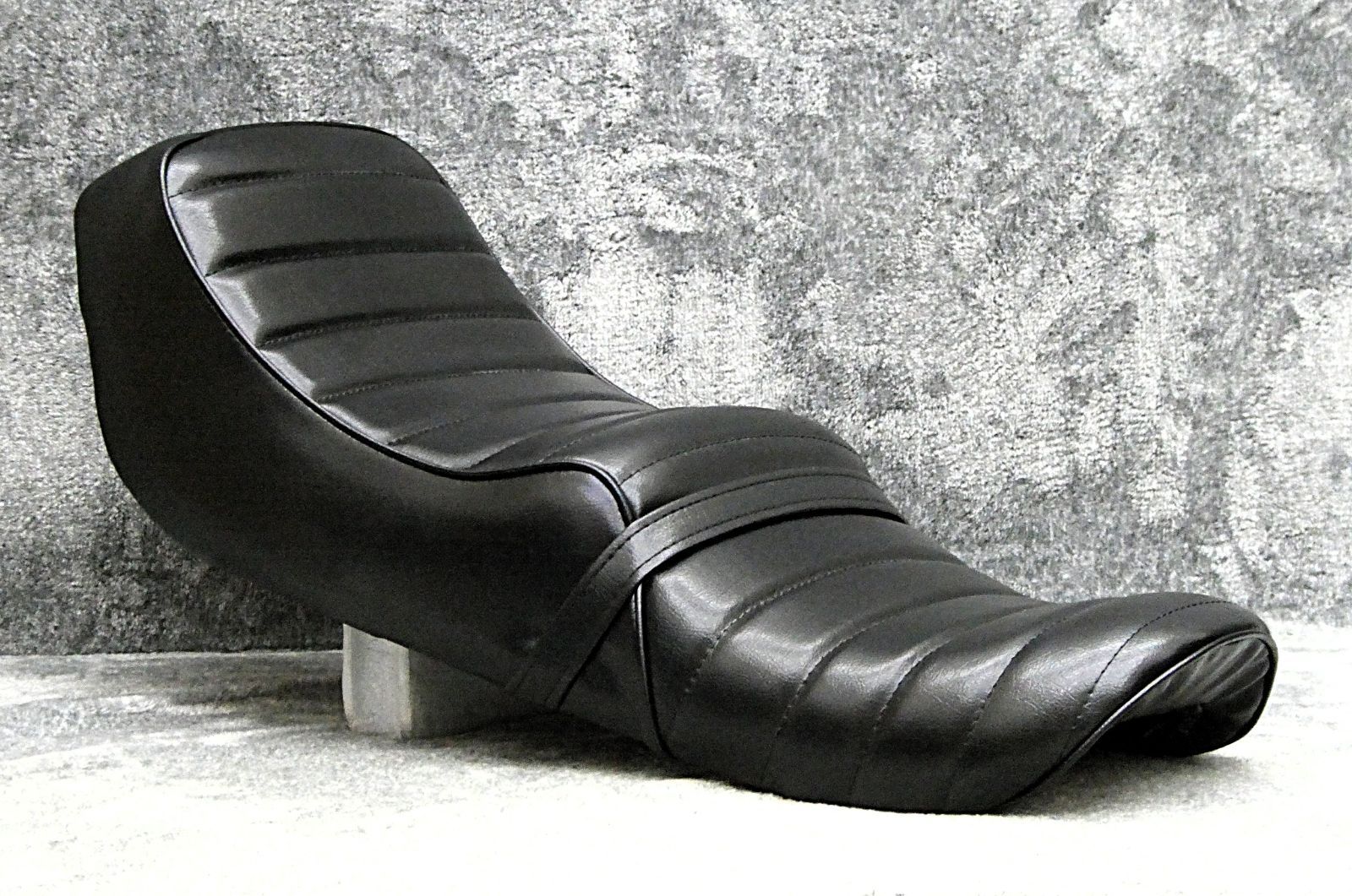 GS400 黒皮 タックロールシート あんこ抜き 完成品 GS400E 鉄ベース 段シート タンデム へっぽこ社長 外装