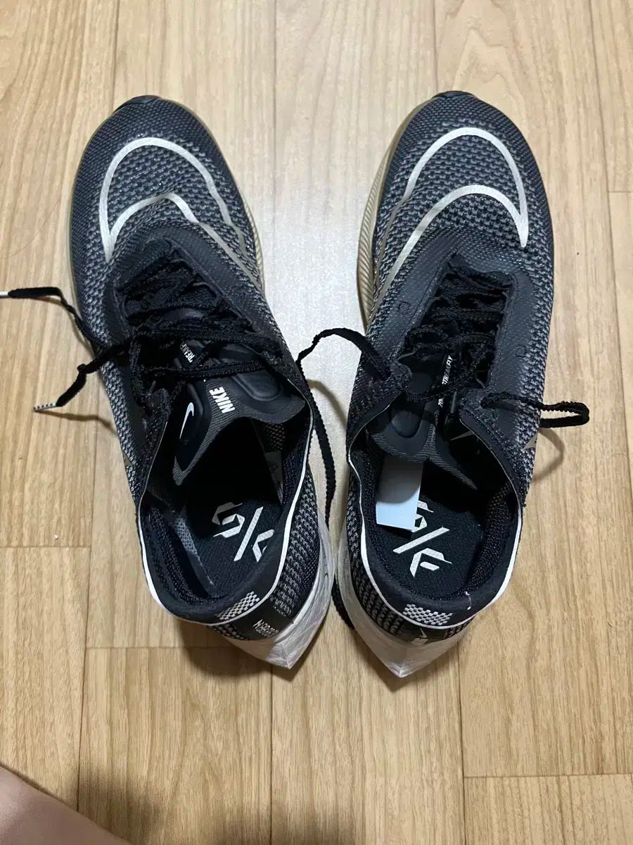 NIKE ナイキ ズーム x ストリックフライ