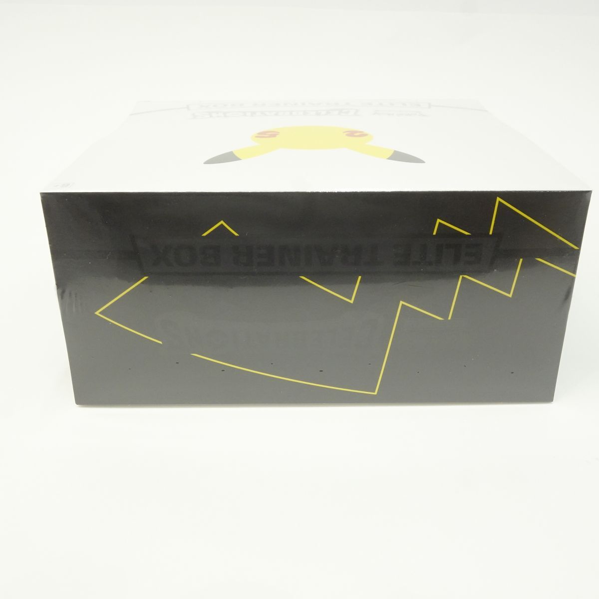 25th Celebrations ポケモンセンター エリートトレーナーボックス ポケモン25周年の海外ポケカ『エリートトレーナーボックス』開封