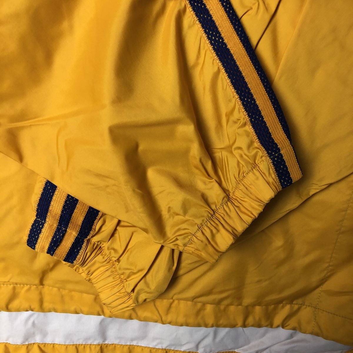 アディダス adidas