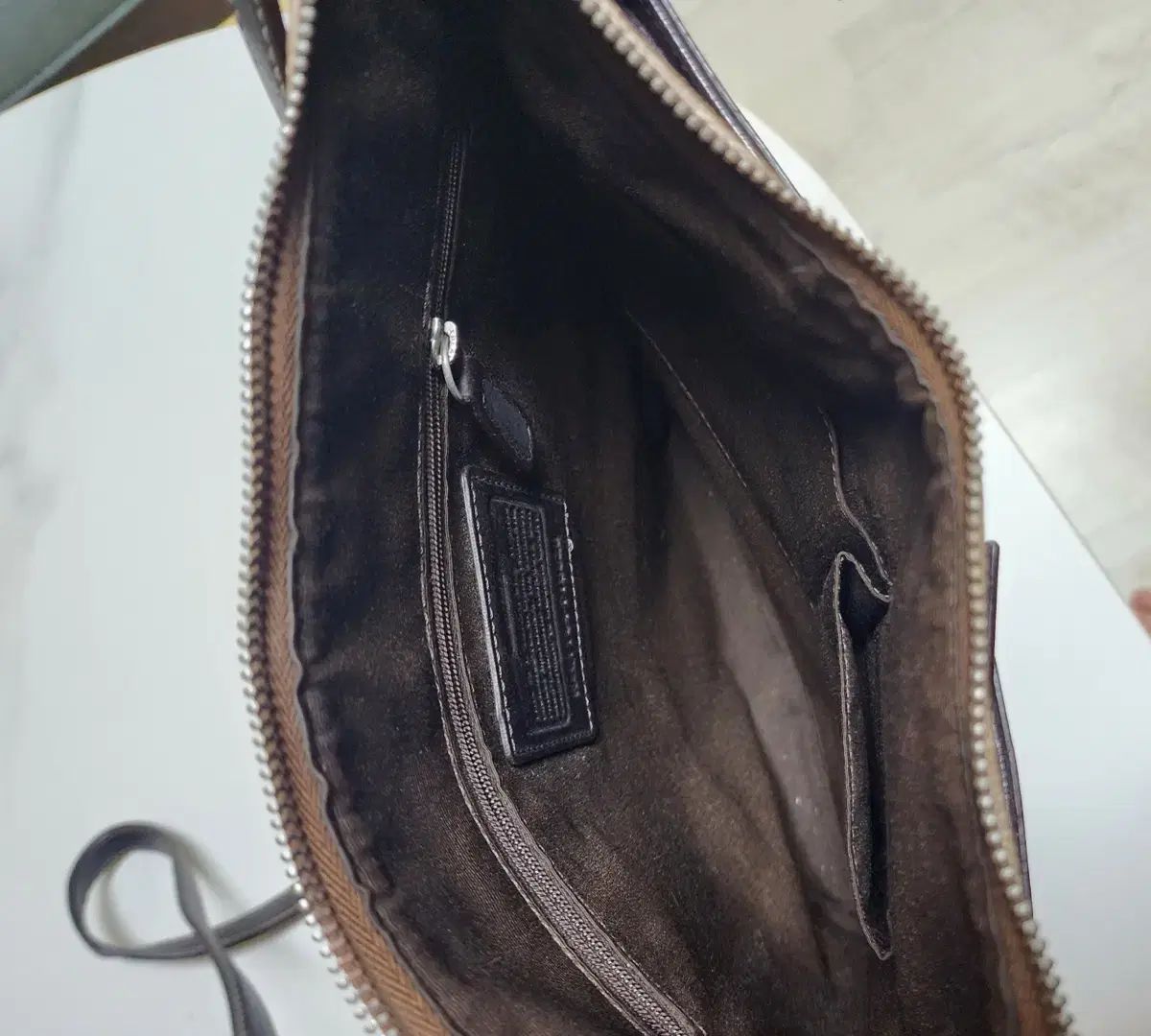 コーチシグネチャークロスボディバッグ