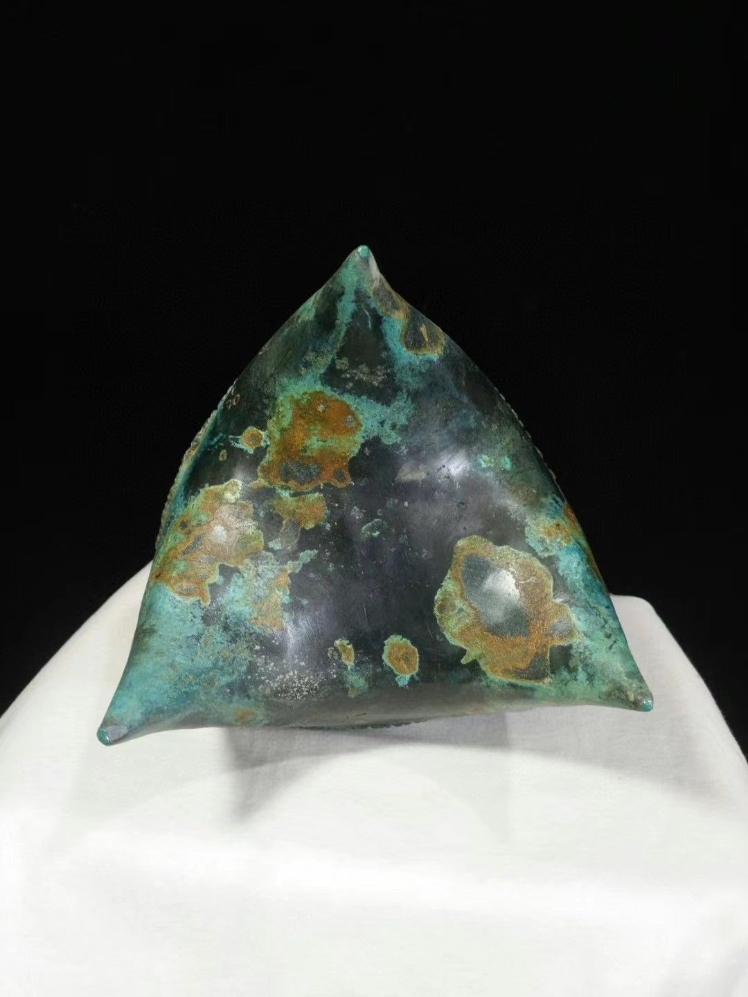 中国古美術品.旧蔵珍品·古青銅器·酒礼器 ·古酒器·祭祀品·文房置物·賞物 Amazon.co.jp: 中国古美術品.旧蔵珍品·古青銅器·酒礼器 ·古酒器