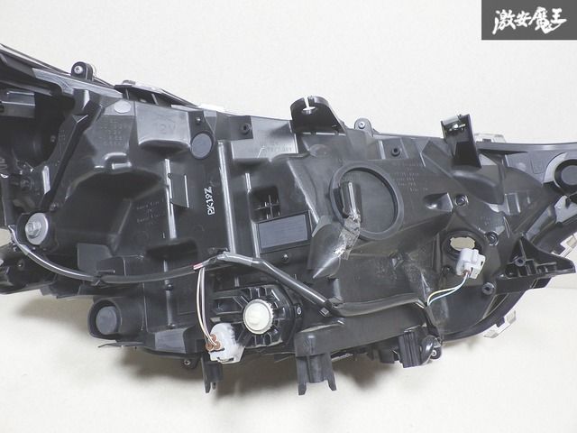 TOYOTA トヨタ 純正 MXAA52 MXAA54 RAV4 ラブ4 LED ヘッドライト