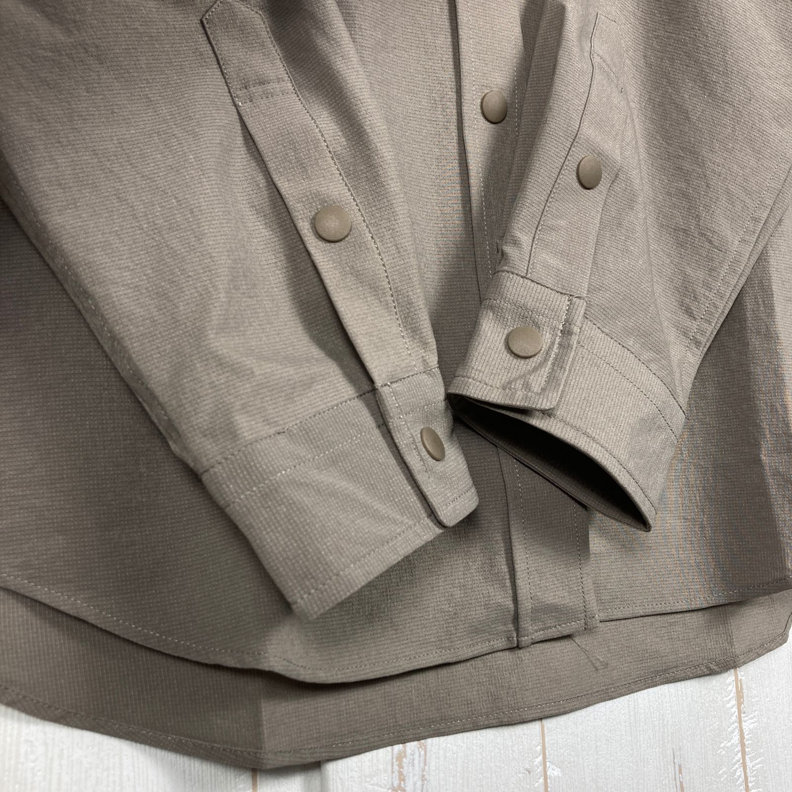 ロングスリーブ シャツ