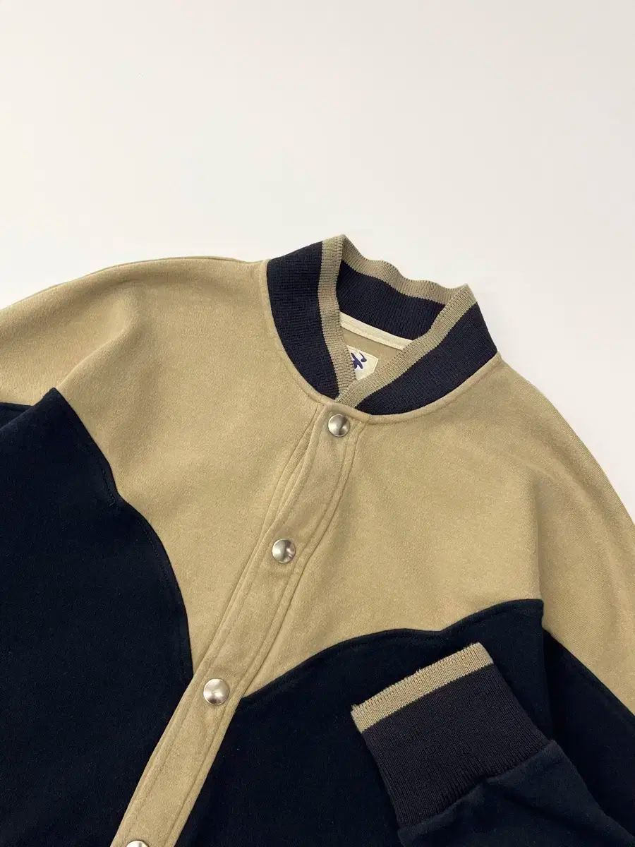 ⭐️meバイイッセイミヤケ、自動車プリント見着用極美品⭐️ HaiSportingGear ISSEY MIYAKE(イッセイミヤケ) ハイ