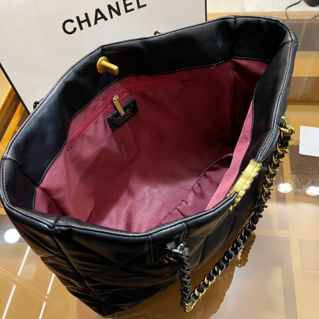 【3日間限定SALE】CHANEL ショルダーバッグ 極美品】CHANEL シャネル ショルダーバッグ 財布 3点セット