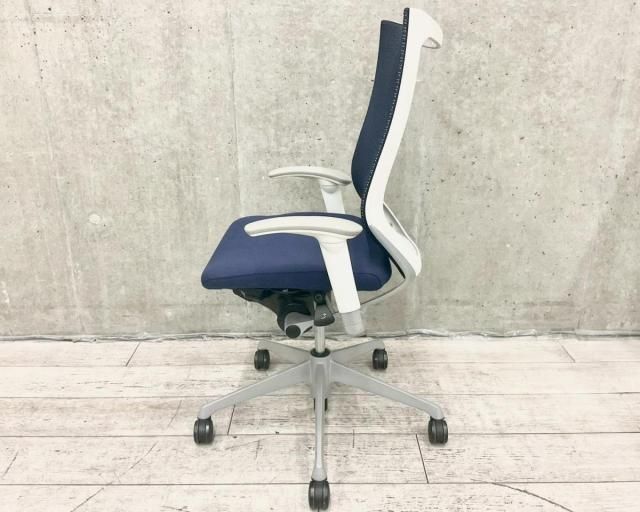 オカムラ okamura 製 バロンチェア IB