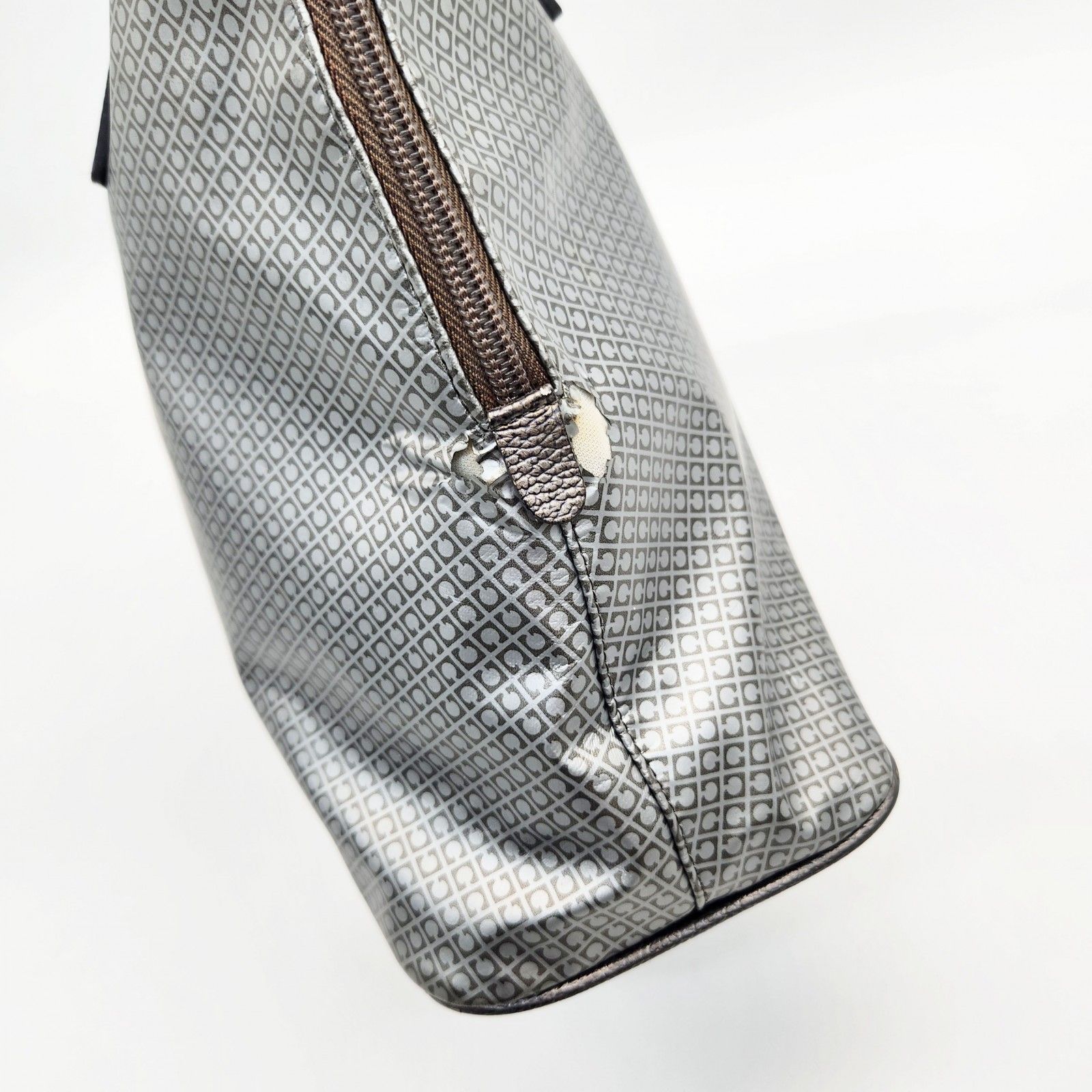 極美品✨ ゲラルディーニ ハンドバッグ ソフティ 総柄 シルバー ゲラルディーニ ソフティ ハンドバッグ 総柄 シルバーグレー