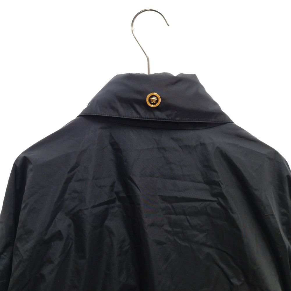 VERSACE (ヴェルサーチ) 22AW Light Wind Breaker Jacket 1006018 1A04128  ライトウインドブレーカー ナイロンジャケット ブラック - メルカリ