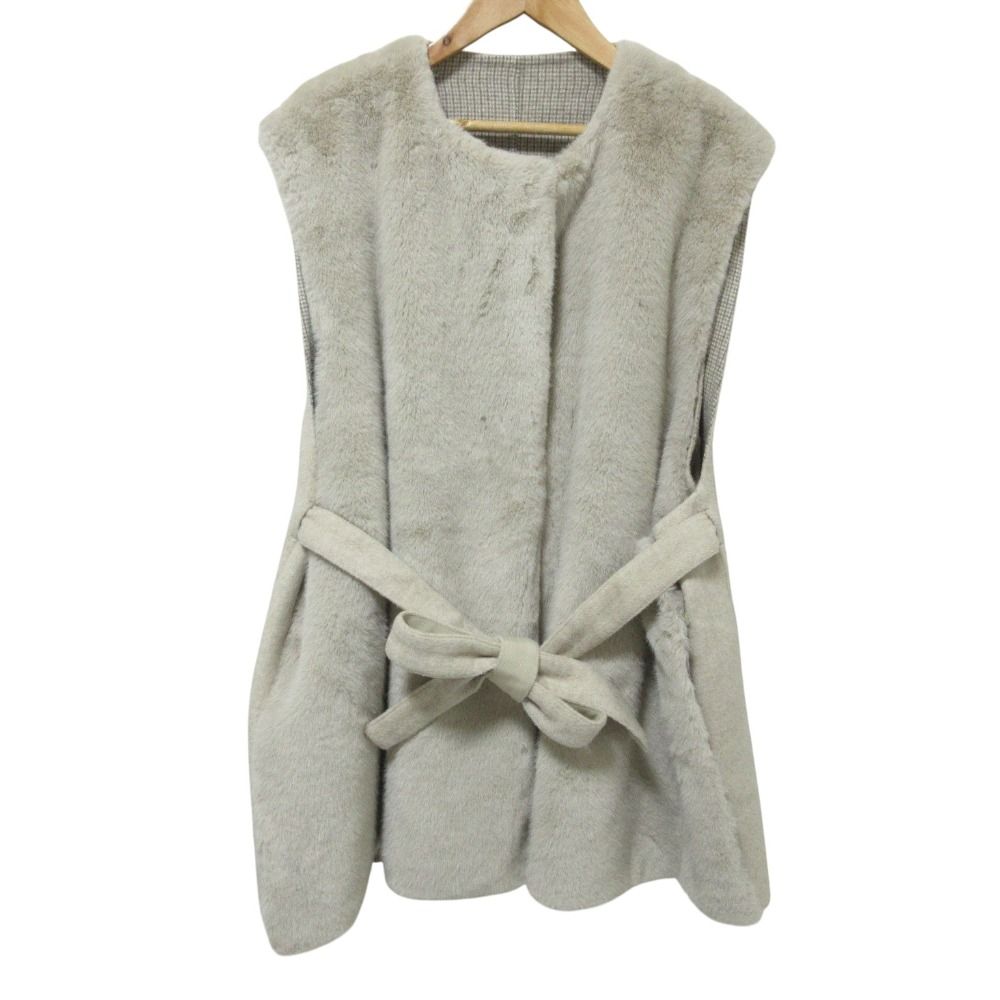 美品 24AW SEVEN TEN by MIHO KAWAHITO セブンテンバイミホカワヒト リバーシブル3WAYファージレ ベスト S グレージュ レディース 古着 中古 美品 24AW SEVEN TEN by MIHO KAWAHITO セブンテンバイミホカワ