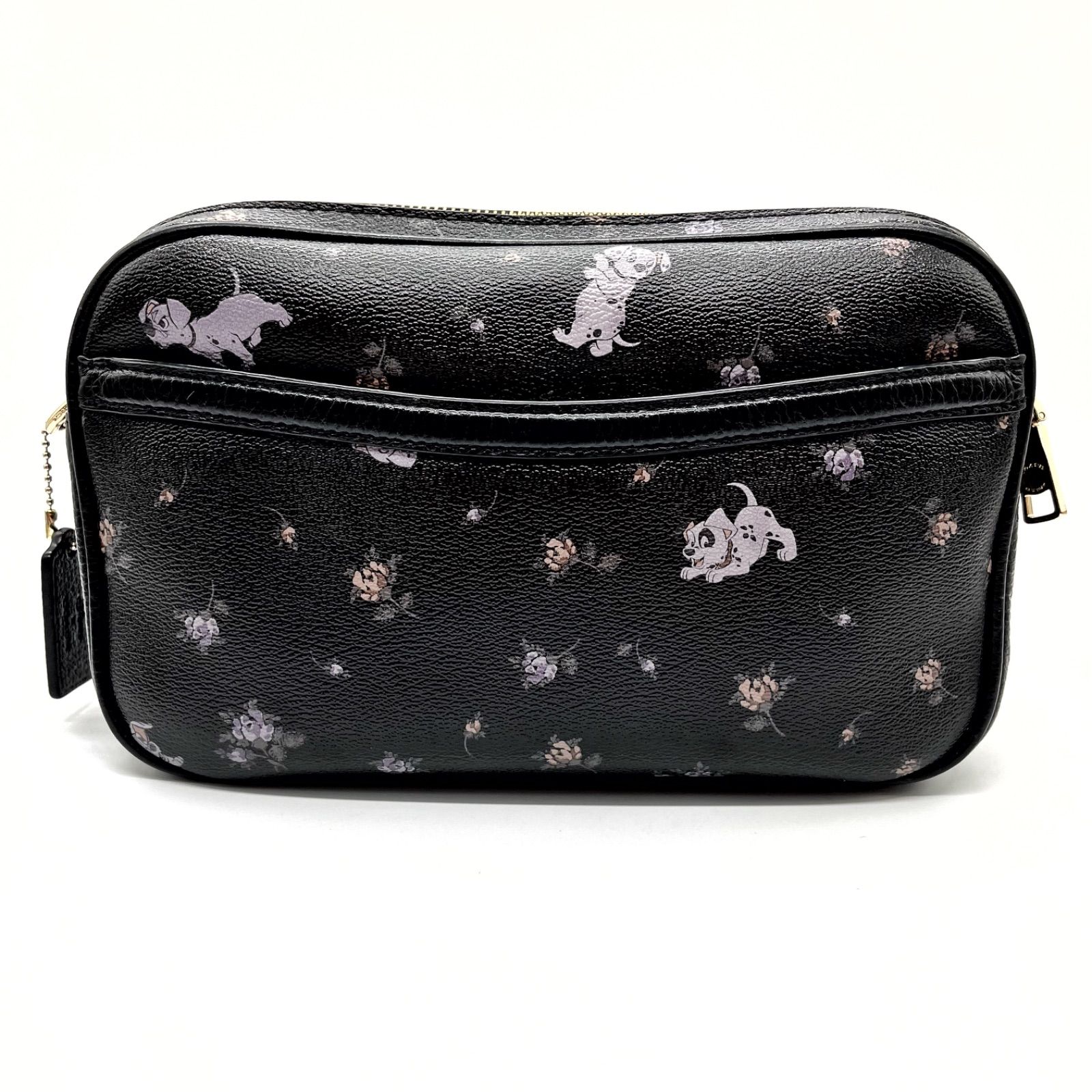 限定完売品✨COACH コーチ Disney ディズニーコラボ 101匹わんちゃん ダルメシアン 花柄 総柄 ショルダーバッグ 馬車ロゴ ゴールド金具  ロゴ型押しチャーム ブラック 黒色 PVCレザー 革 クロスボディ 斜め掛け 型番91126 - メルカリ