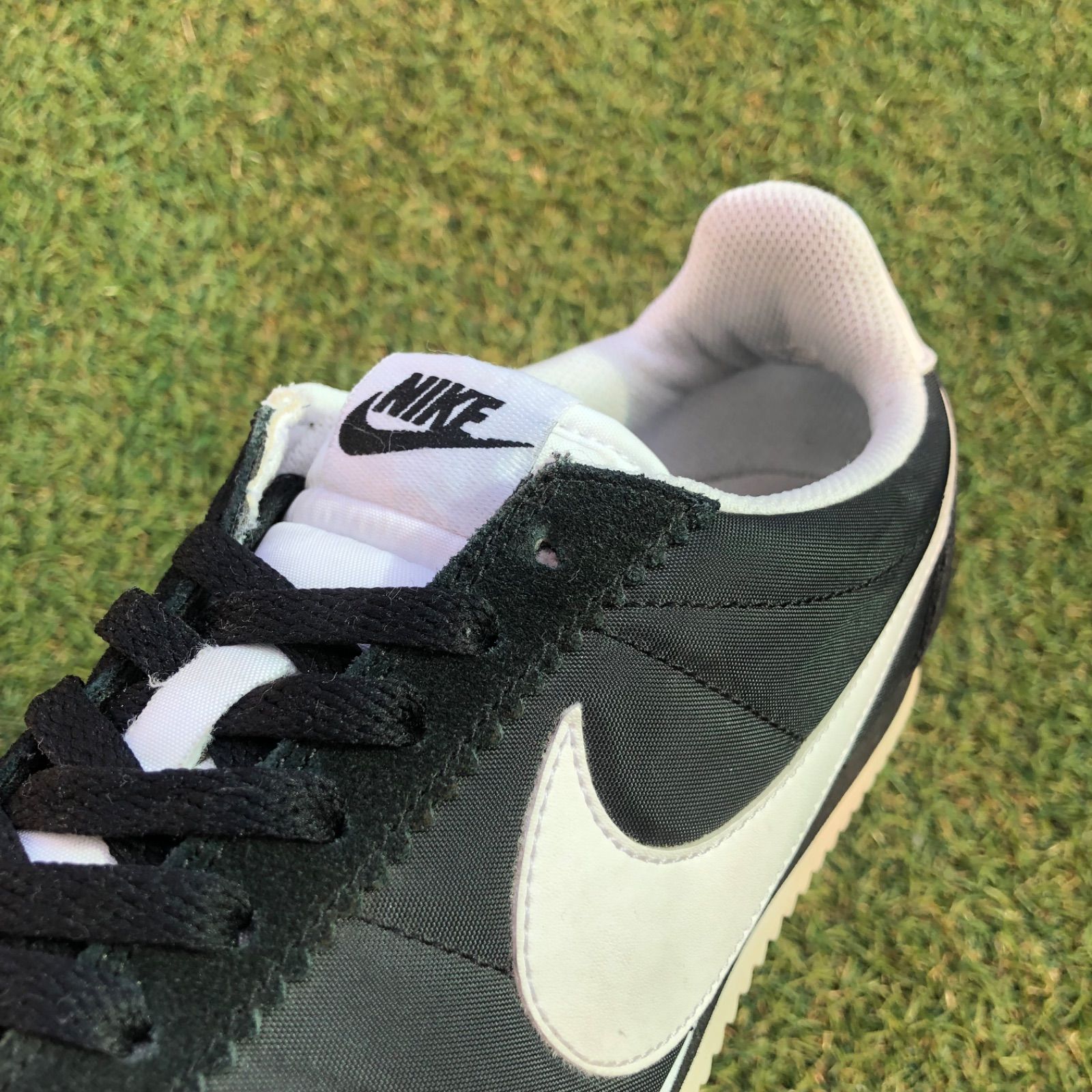 美品24.5 NIKE ナイキ コルテッツ ベーシック ナイロン HB875 美品25 NIKE ナイキ コルテッツ ベーシック ナイロン H250 - メルカリ