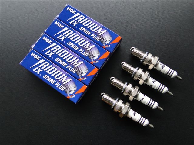 CBX400F|CBX550F|CBR400F|CB750FZ~FC NGKイリジウムプラグ 4本セット DR8EIX 3200