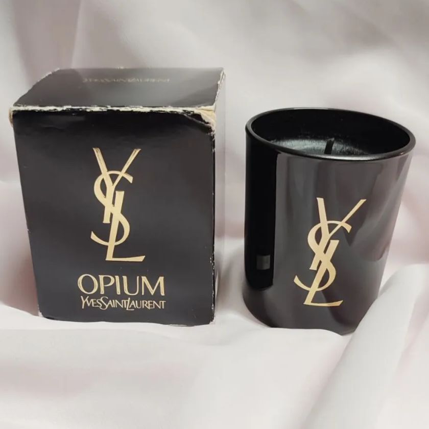Yves Saint Laurent アロマキャンドル Oud Elemi Yves Saint Laurent アロマキャンドル Oud Elemi SAINT LAURENT CANDLE